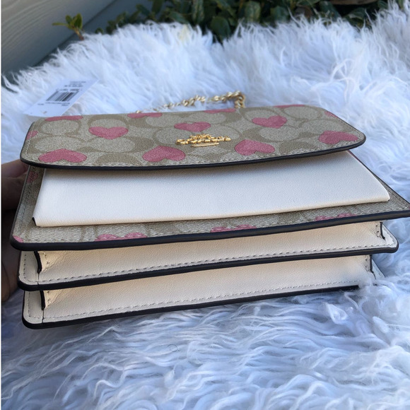 Last one COACH MINI KLARE CROSSBODY IN SIGNATURE CANVAS WITH HEART PRINT - Picture 9 of 12